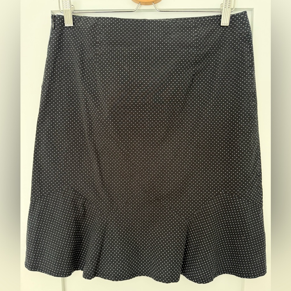 Max Studio Black Polka Dot A-Line Skirt 🖤 White Dot Mini Skirt Classic Chic - Picture 3 of 6